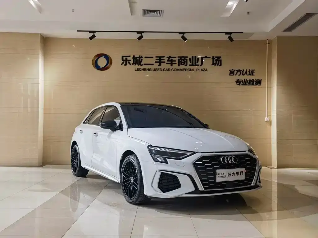 Audi A3 2023 из CN, фото 3