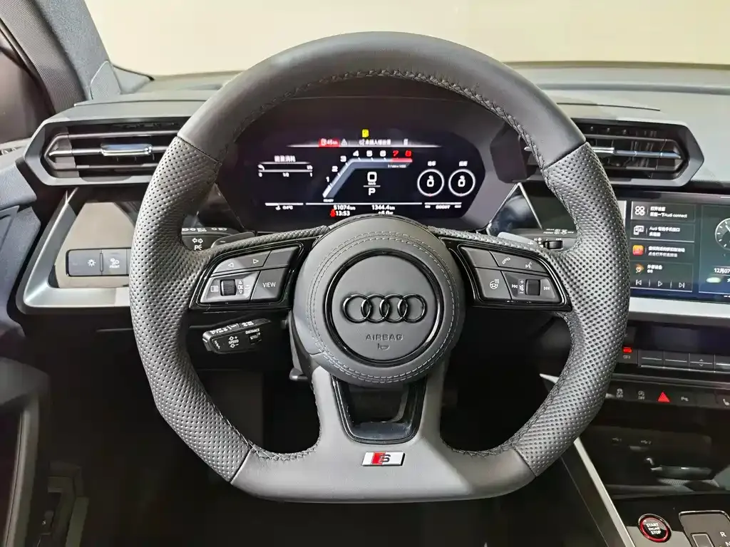 Audi A3 2023 из CN, фото 7
