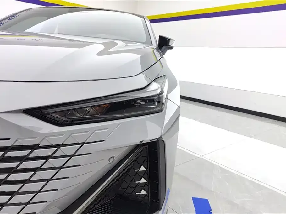 Changan UNI-V 2022 из CN, фото 6