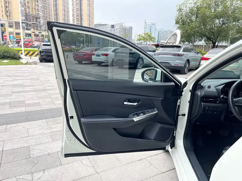 Nissan Sylphy 2021 из CN, фото 10