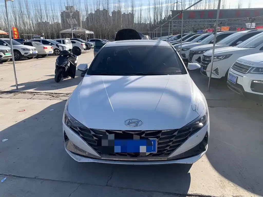 Hyundai Elantra 2023 из CN, фото 4