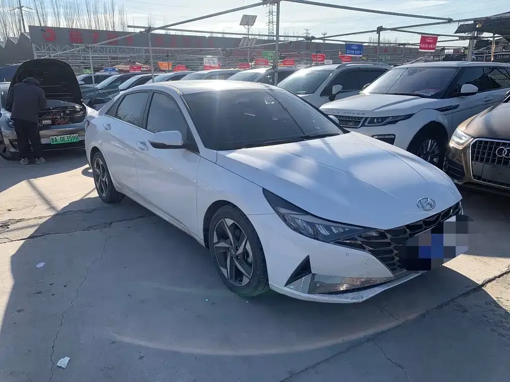Hyundai Elantra 2023 из CN, фото 7