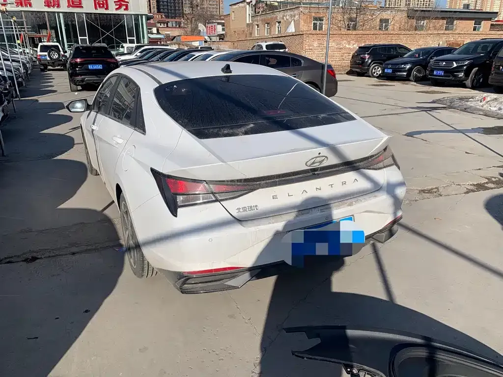 Hyundai Elantra 2023 из CN, фото 2