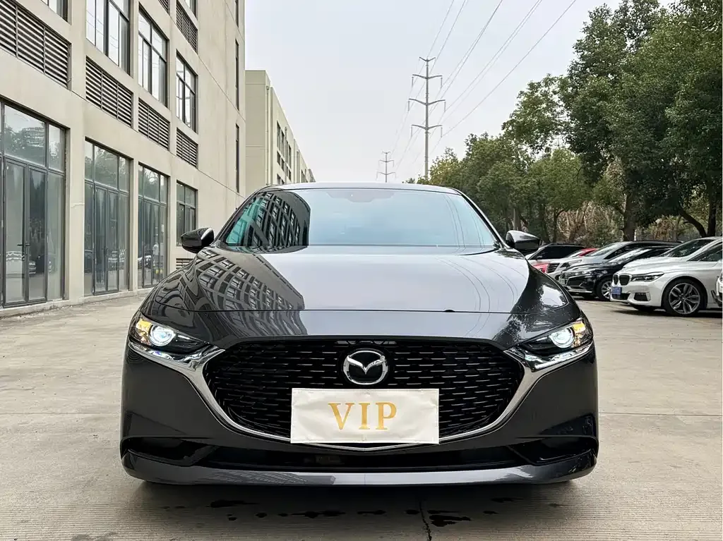 Mazda 3 Axela 2025 из CN, фото 2