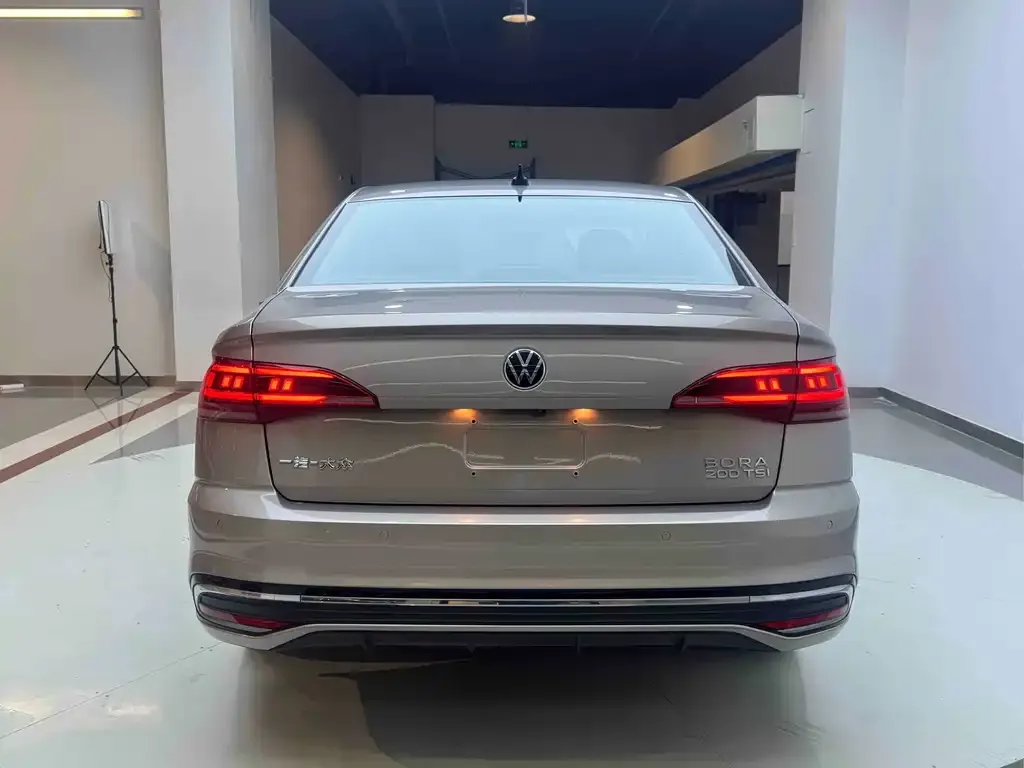 Volkswagen Bora 2023 из CN, фото 9