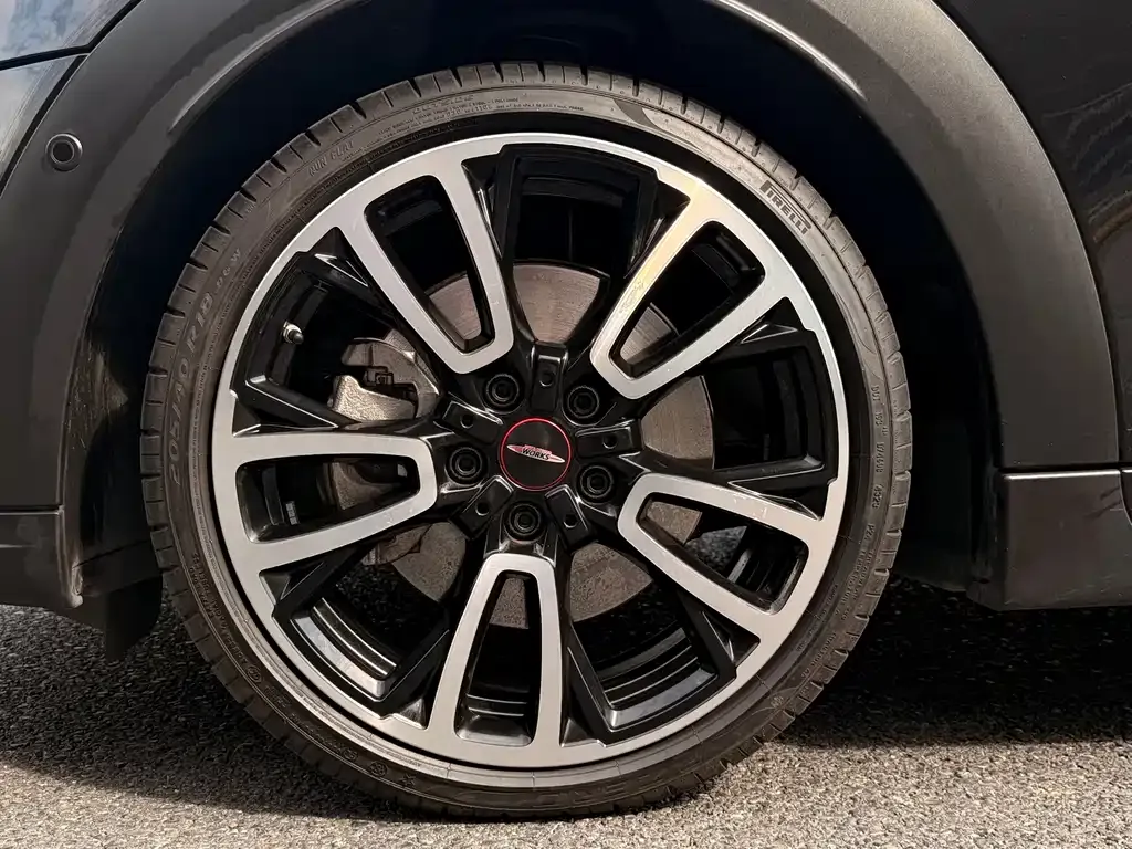 MINI Cooper (3-door) 2024 из CN, фото 2