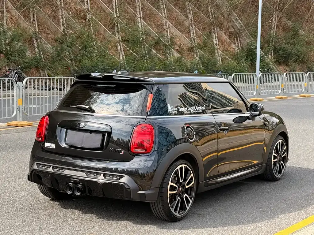 MINI Cooper (3-door) 2024 из CN, фото 10