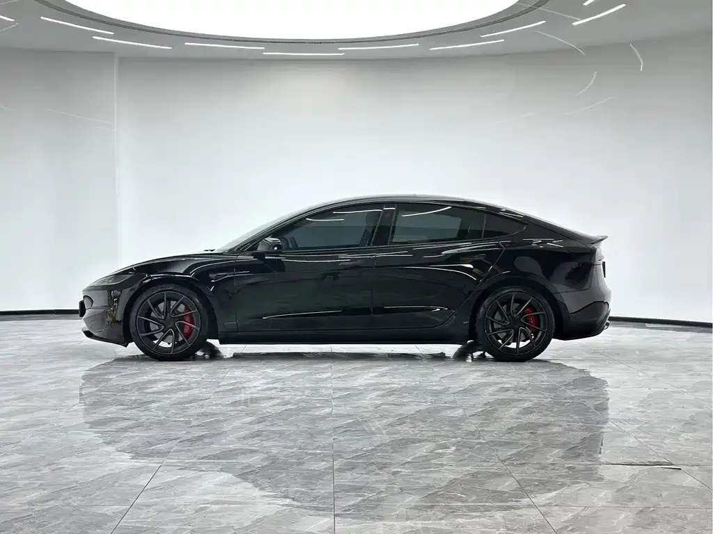 Tesla Model 3 2024 из CN, фото 8