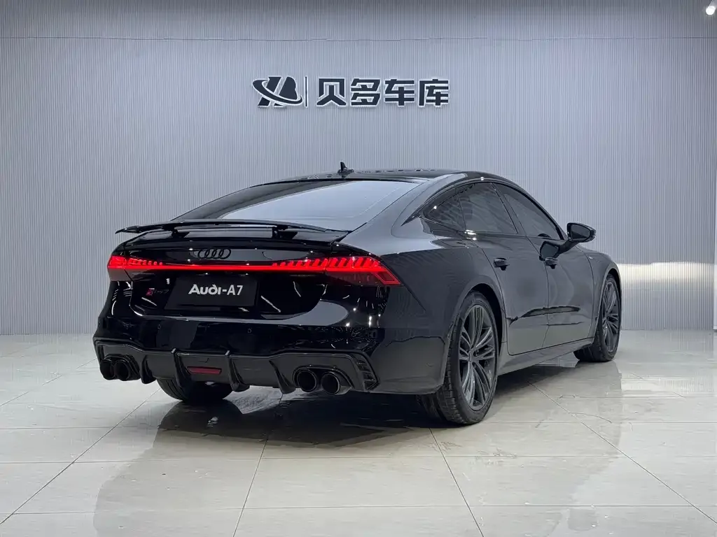 Audi A7 2023 из CN, фото 3