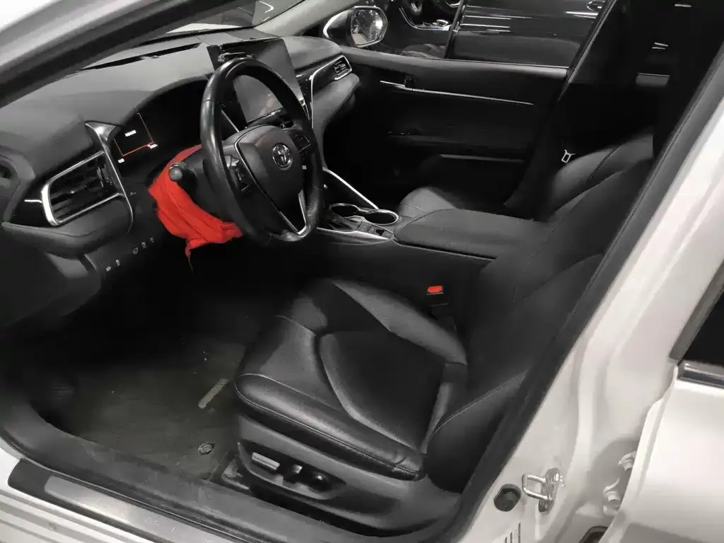 Toyota Camry 2021 из CN, фото 6