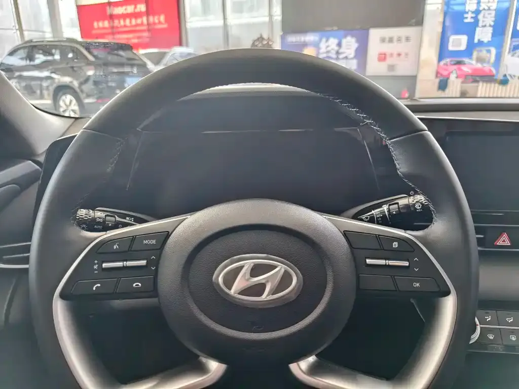 Hyundai Elantra 2022 из CN, фото 2