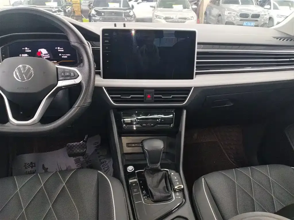Volkswagen Tiguan L 2023 из CN, фото 9