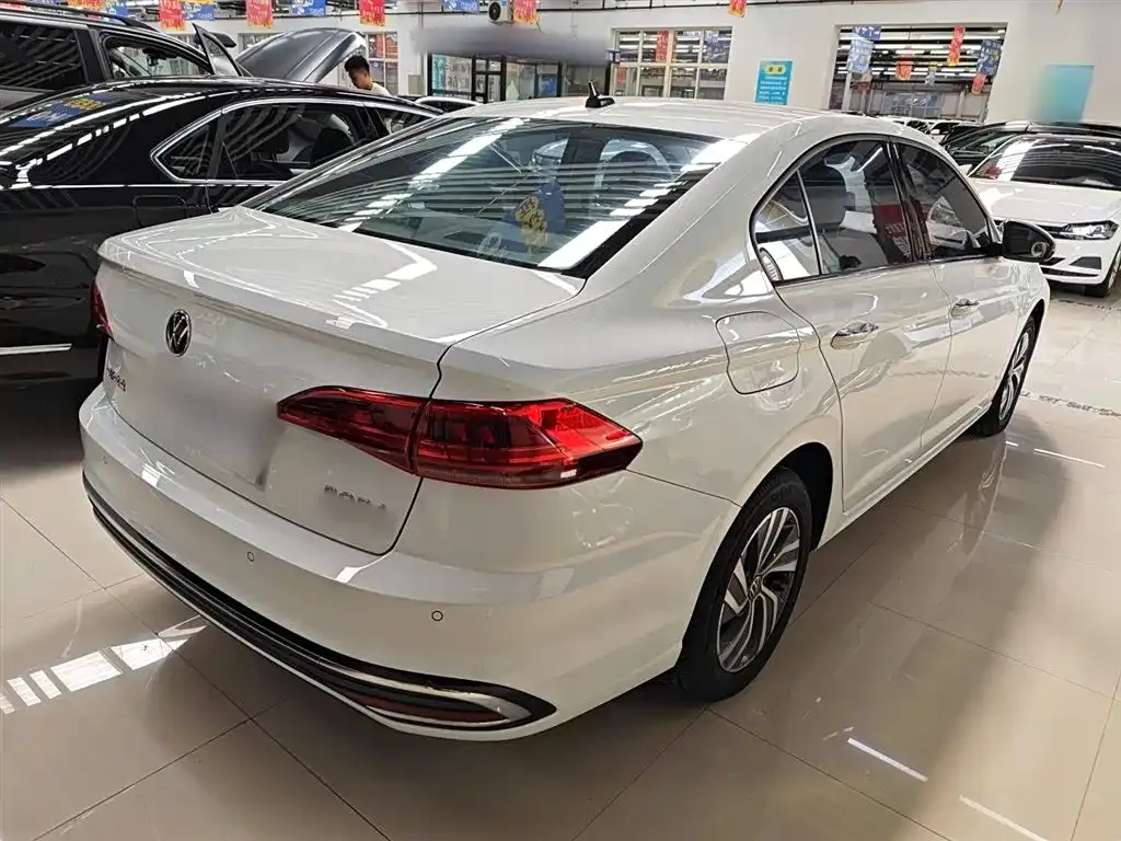 Volkswagen Bora 2024 из CN, фото 8
