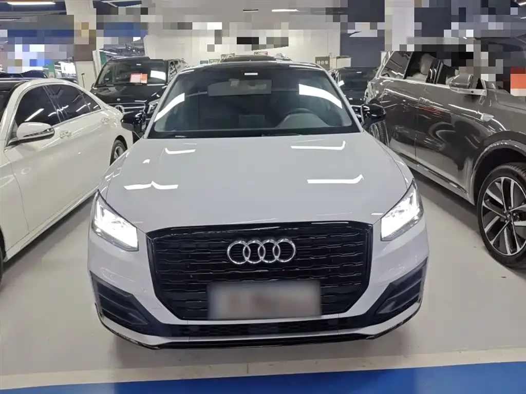 Audi Q2L 2021 из CN, фото 4