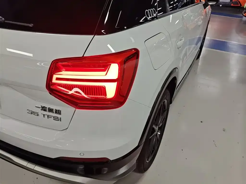 Audi Q2L 2021 из CN, фото 3