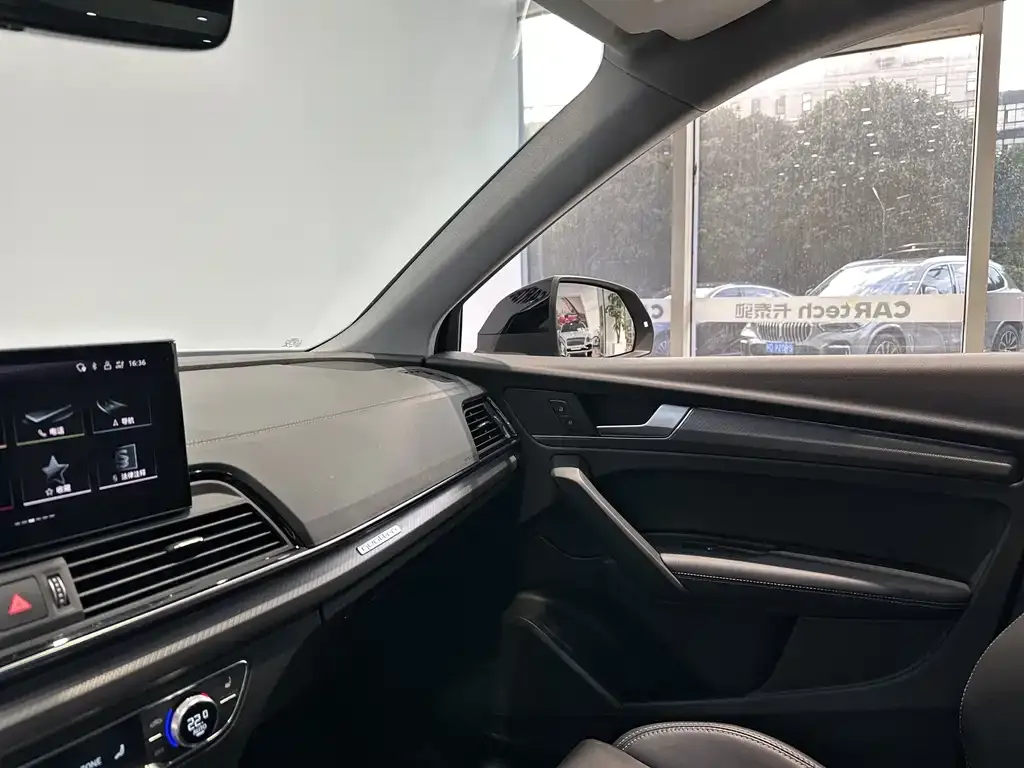 Audi Q5L 2022 из CN, фото 5