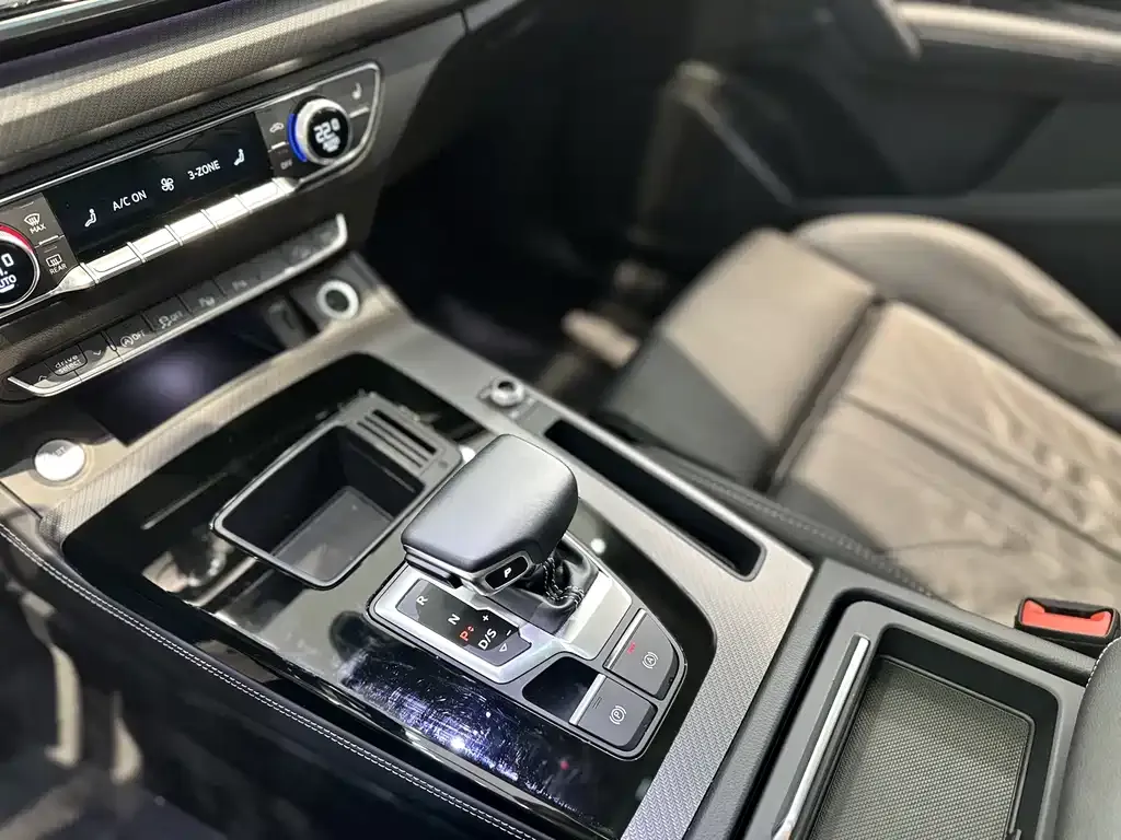 Audi Q5L 2022 из CN, фото 10
