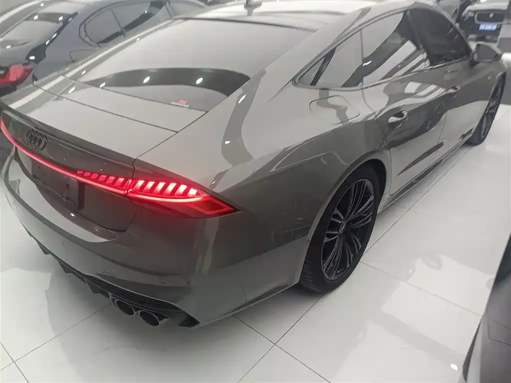 Audi A7 2022 из CN, фото 7