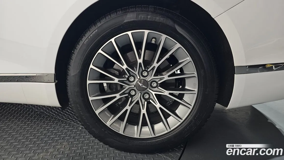 Genesis G80 — фото 10