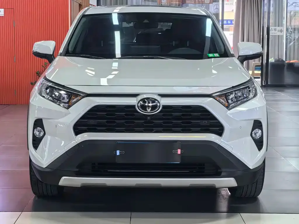 Toyota RAV4 2022 из CN, фото 2