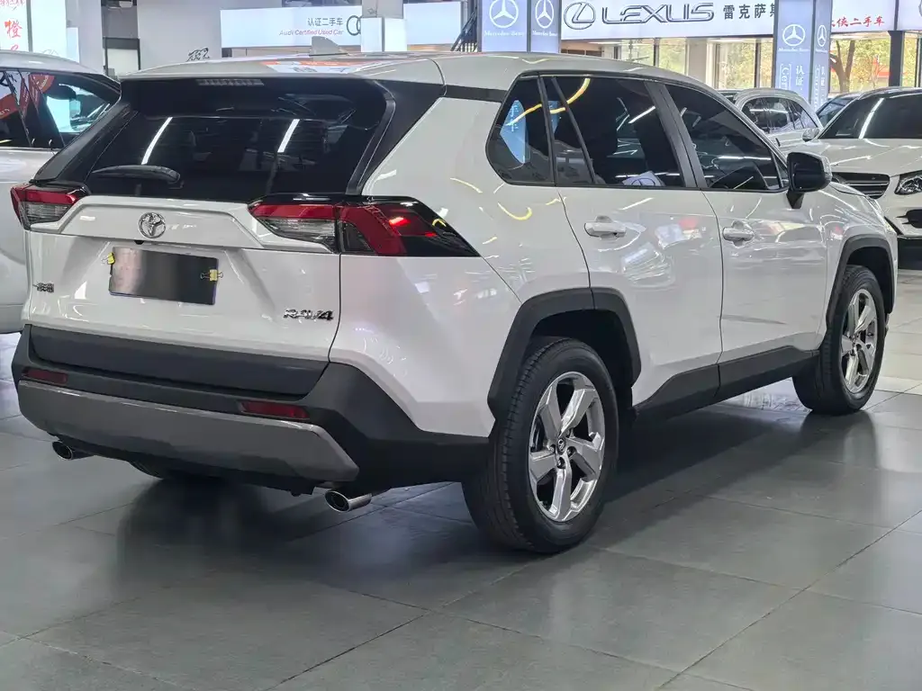 Toyota RAV4 2022 из CN, фото 5