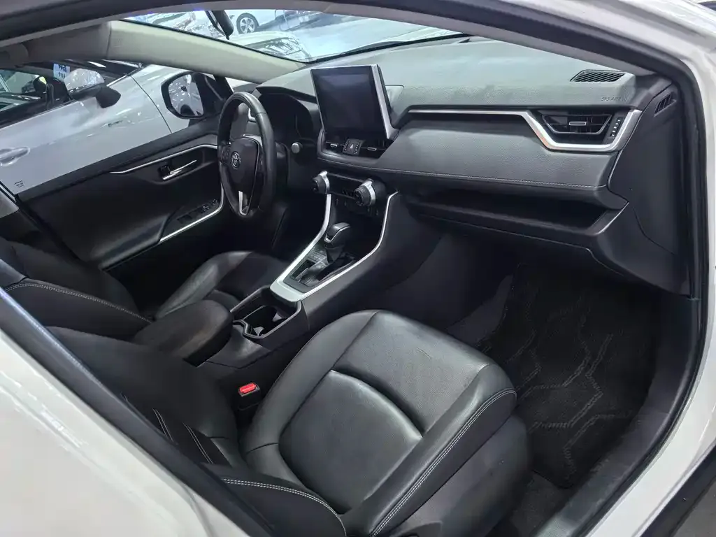 Toyota RAV4 2022 из CN, фото 8