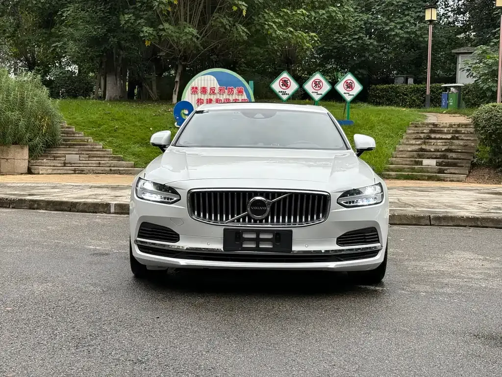 Volvo S90 PHEV 2021 из CN, фото 5
