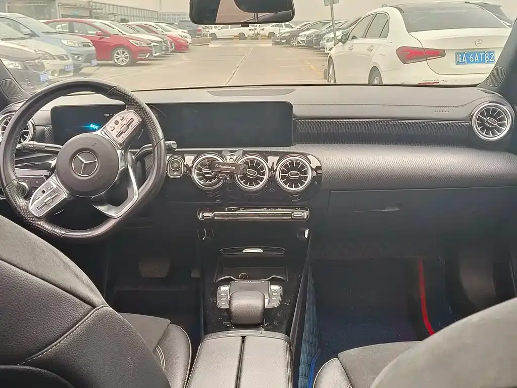 Mercedes-Benz A-Class 2023 из CN, фото 4