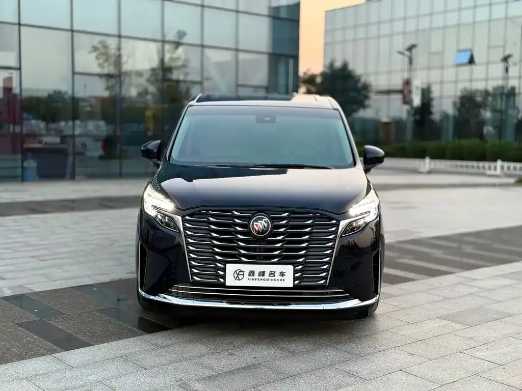 Buick GL8 2024 из CN, фото 3