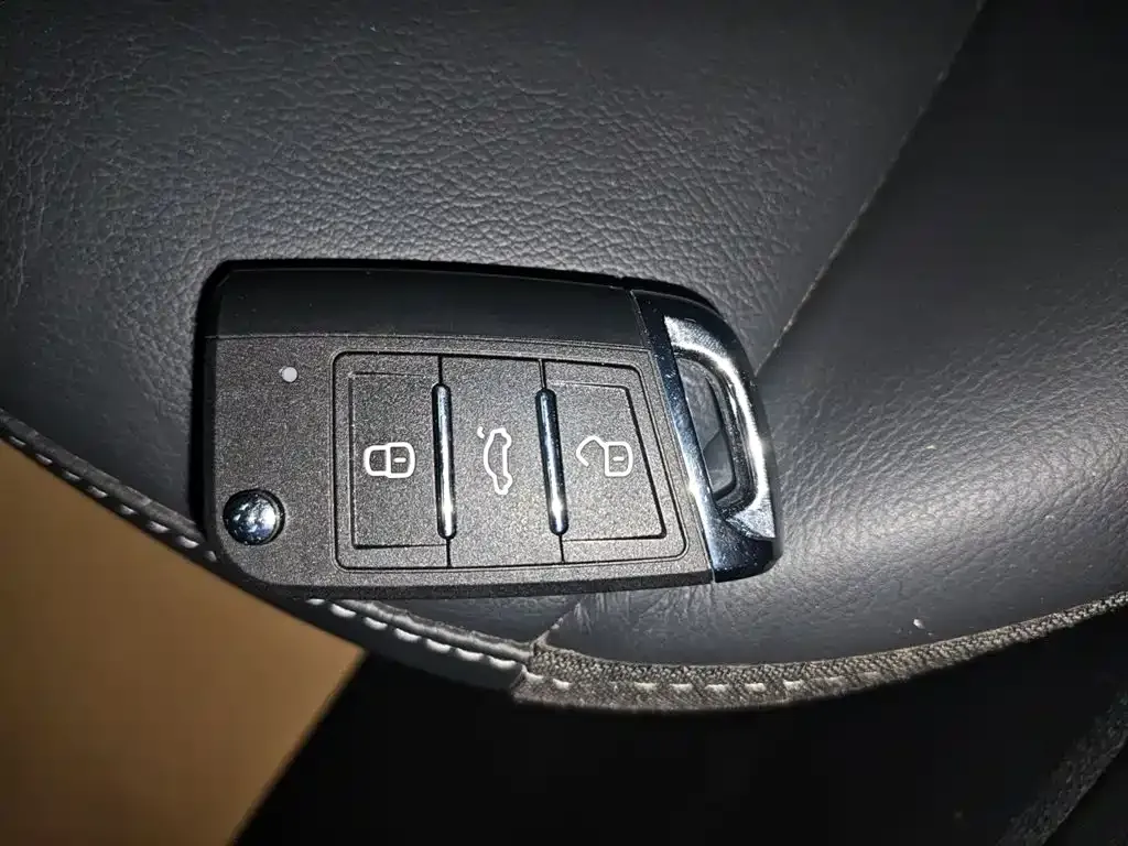 Volkswagen Passat 2022 из CN, фото 3