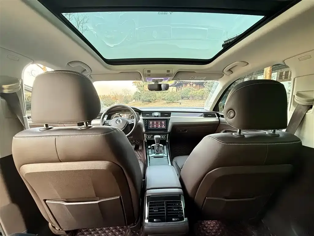 Volkswagen Phideon 2021 из CN, фото 10