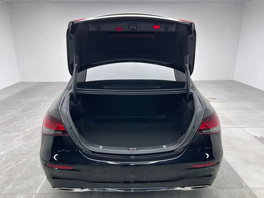 Mercedes-Benz E-Class 2022 из CN, фото 3