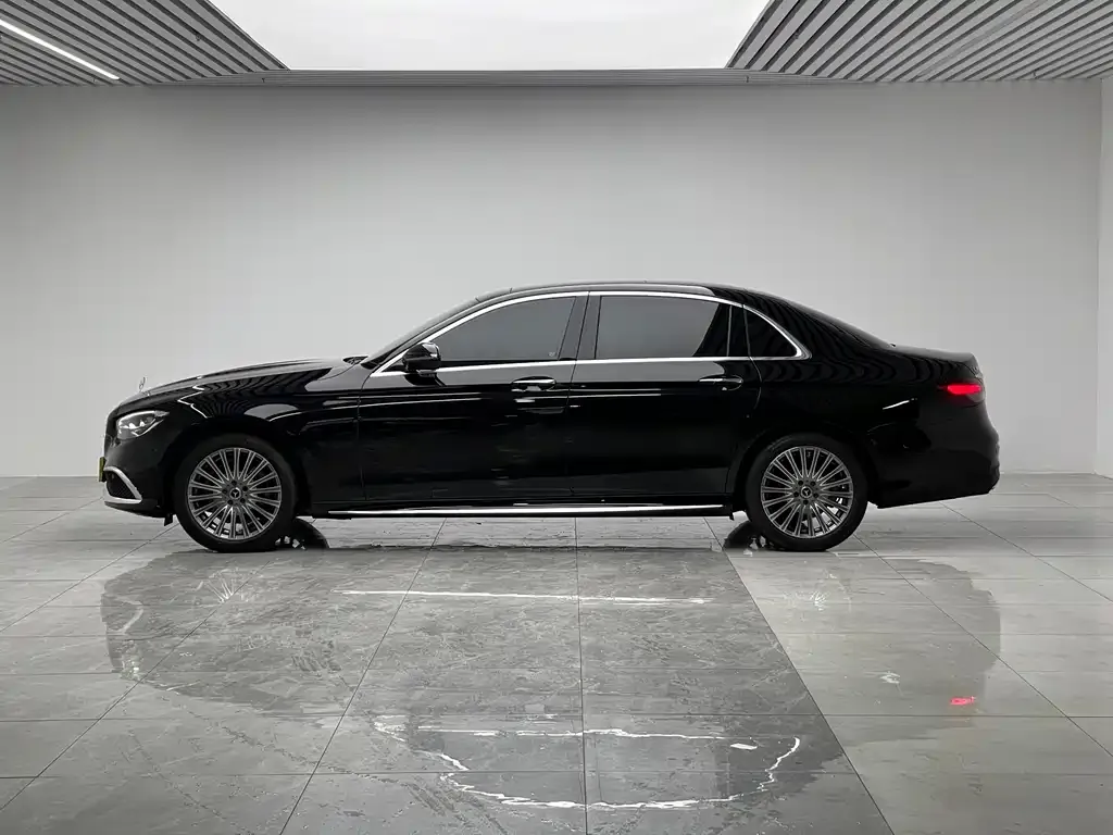 Mercedes-Benz E-Class 2022 из CN, фото 7