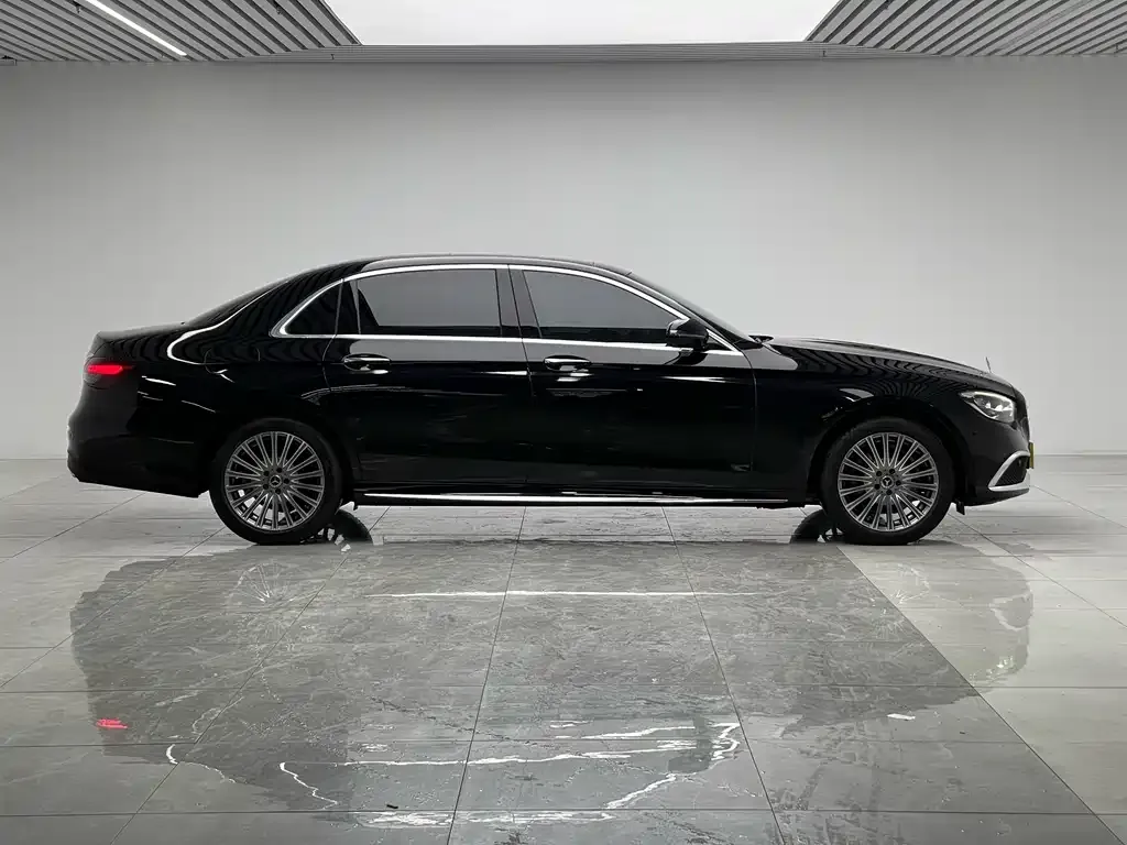 Mercedes-Benz E-Class 2022 из CN, фото 9