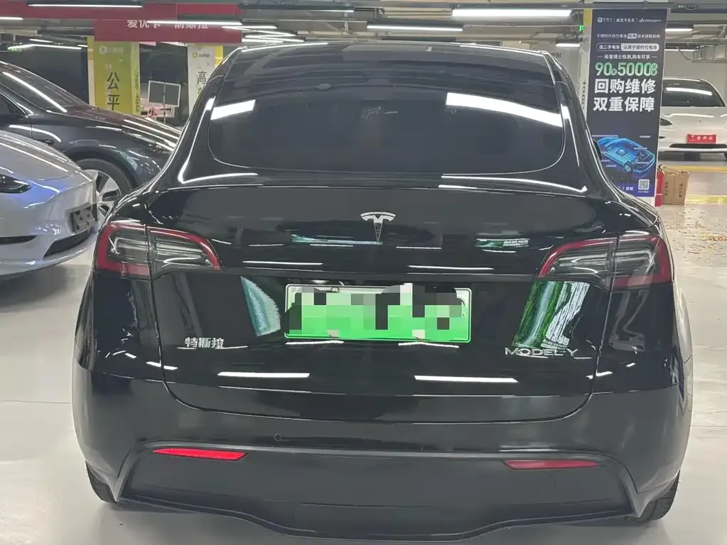 Tesla Model Y 2023 из CN, фото 5