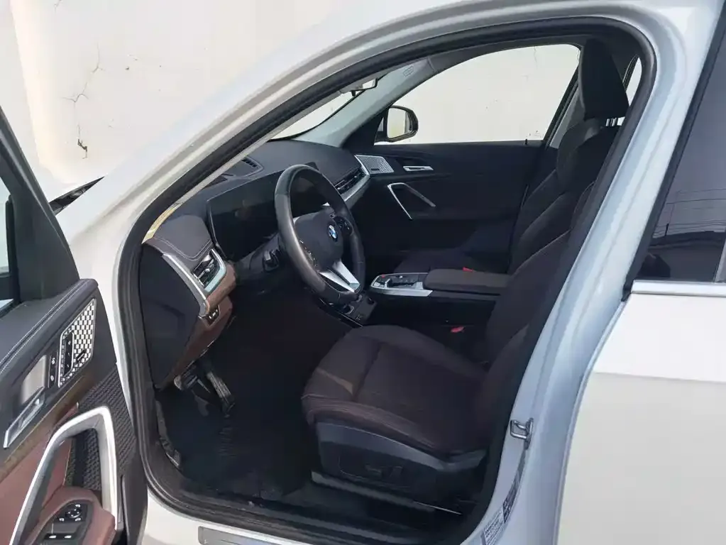 BMW X1 2023 из CN, фото 3