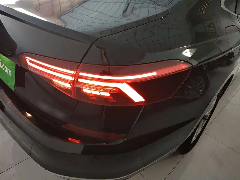 Volkswagen Passat 2021 из CN, фото 8