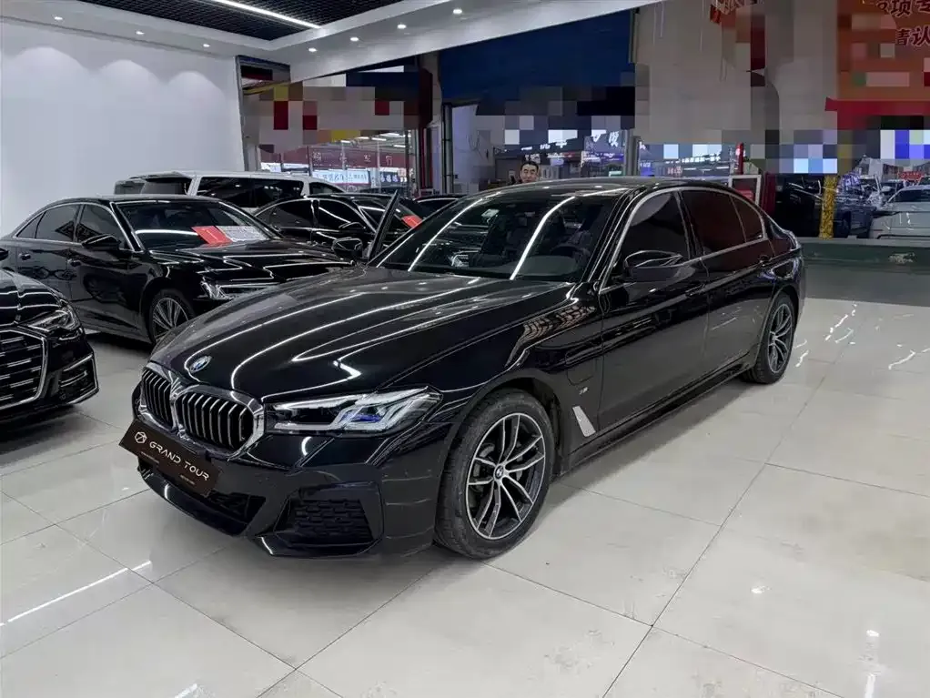 BMW 5 Series New Energy — фото 1