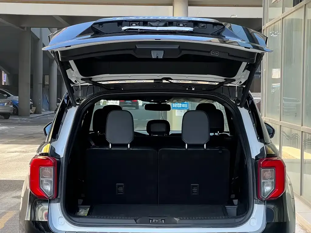 Ford Explorer 2021 из CN, фото 5