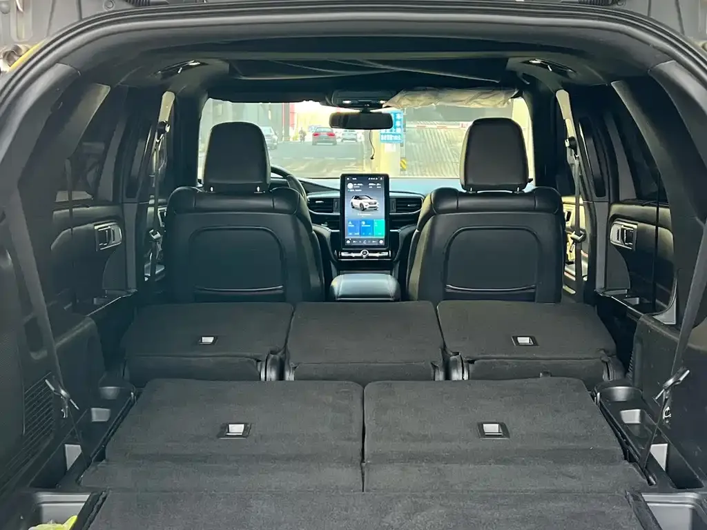 Ford Explorer 2021 из CN, фото 3