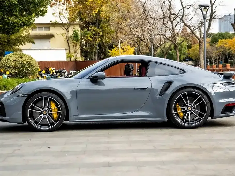 Porsche 911 2025 из CN, фото 6