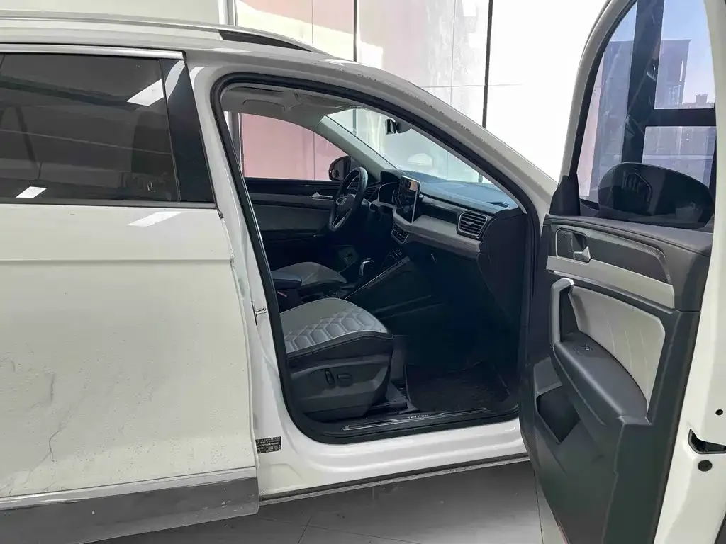 Volkswagen Tayron 2023 из CN, фото 5