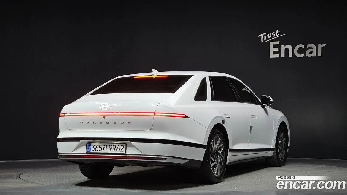 Hyundai Grandeur 2023 из KR, фото 4