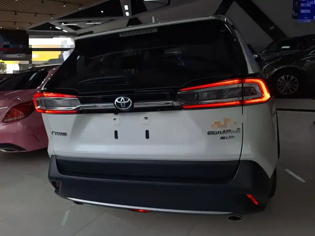 Toyota Wildlander 2023 из CN, фото 2