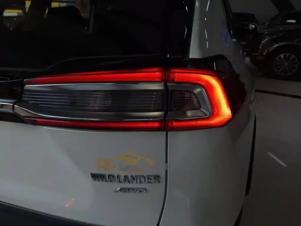 Toyota Wildlander 2023 из CN, фото 10