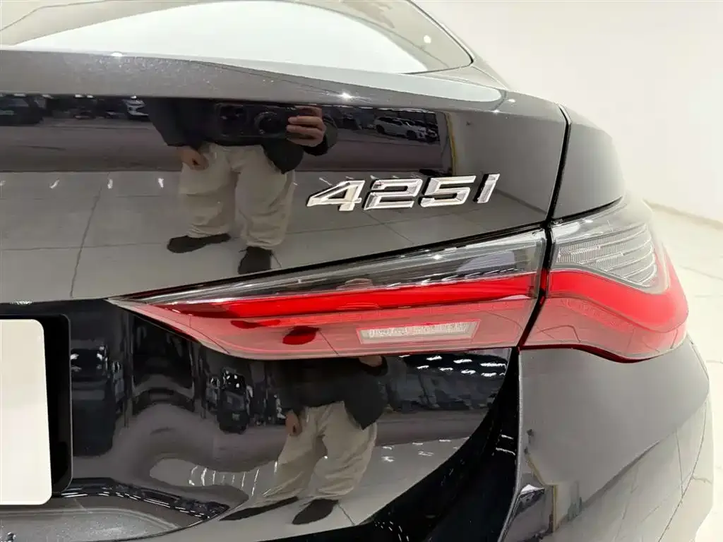 BMW 4 Series 2023 из CN, фото 10