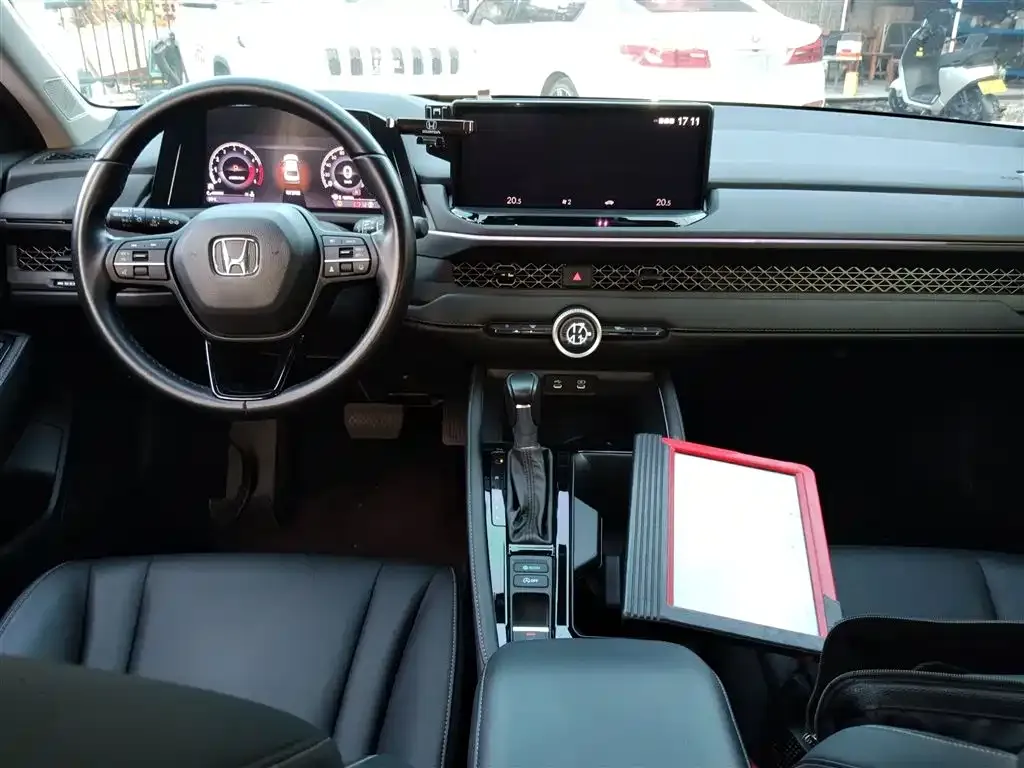 Honda Accord 2024 из CN, фото 8