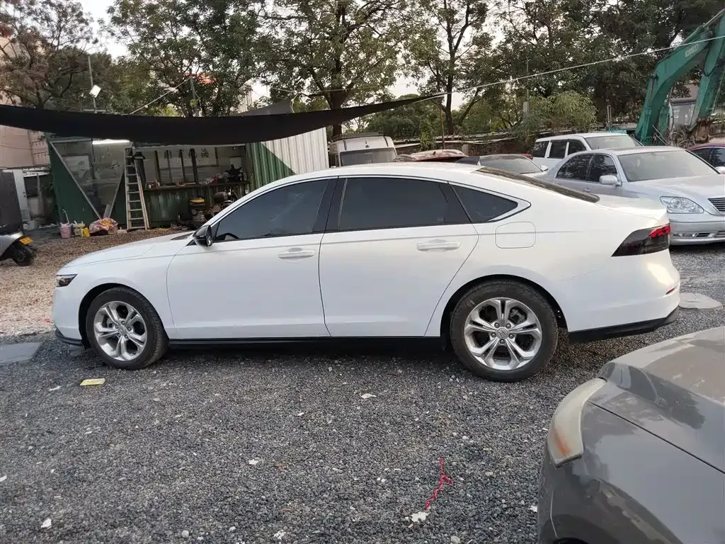 Honda Accord 2024 из CN, фото 10