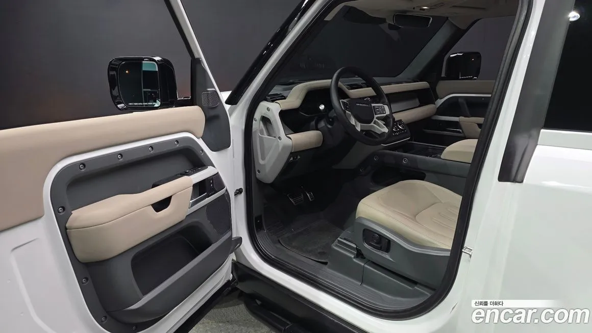 Land Rover Defender 2022 из KR, фото 9