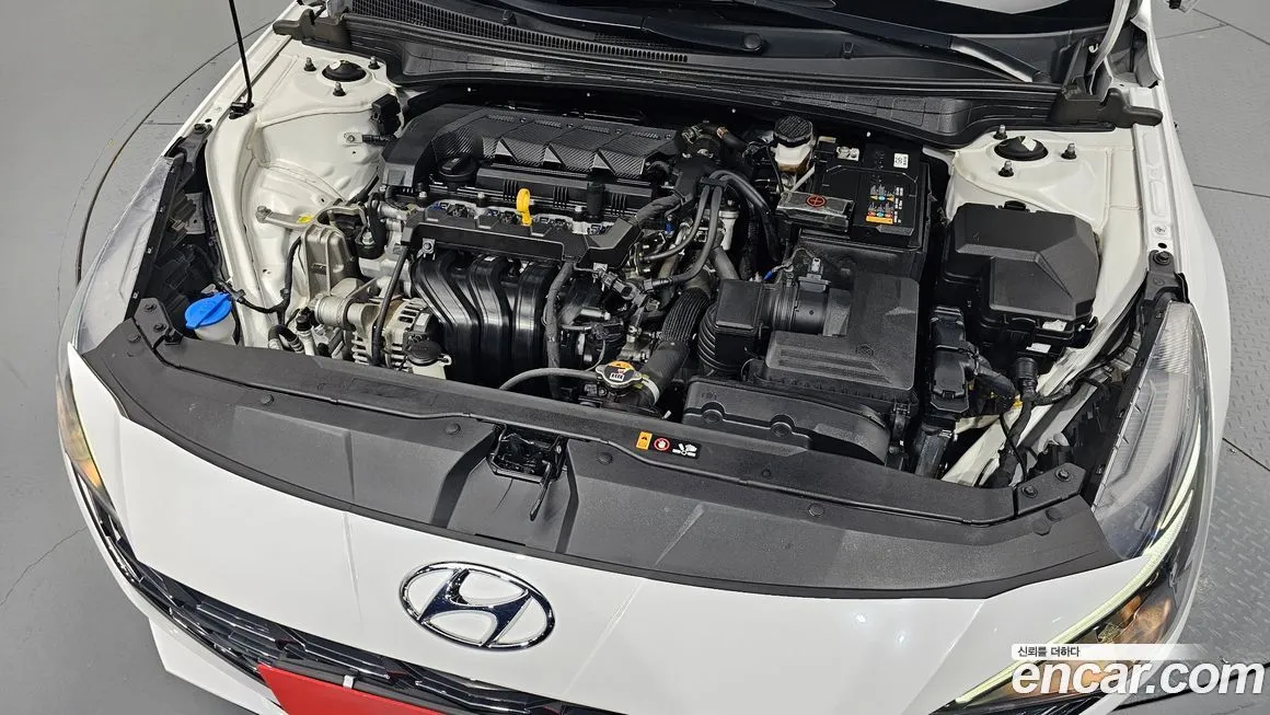 Hyundai AVANTE — фото 8
